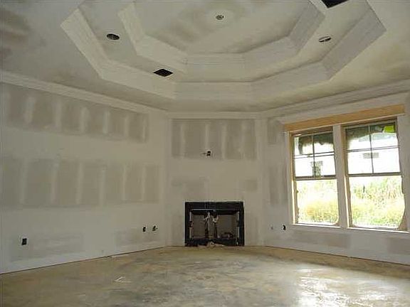 4th image of 206 Tall Oaks Ln