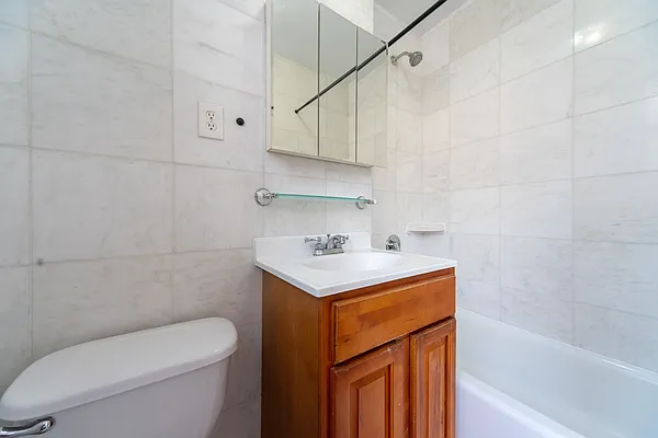 Rented by Platinum Properties | media 2