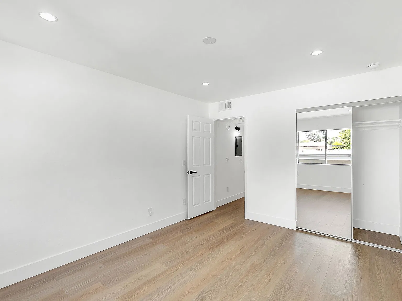 12420 Woodgreen St — Photo 4