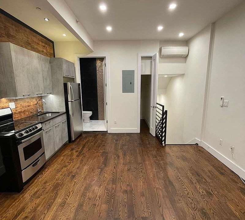1st image of 2158 Fulton St APT 1A
