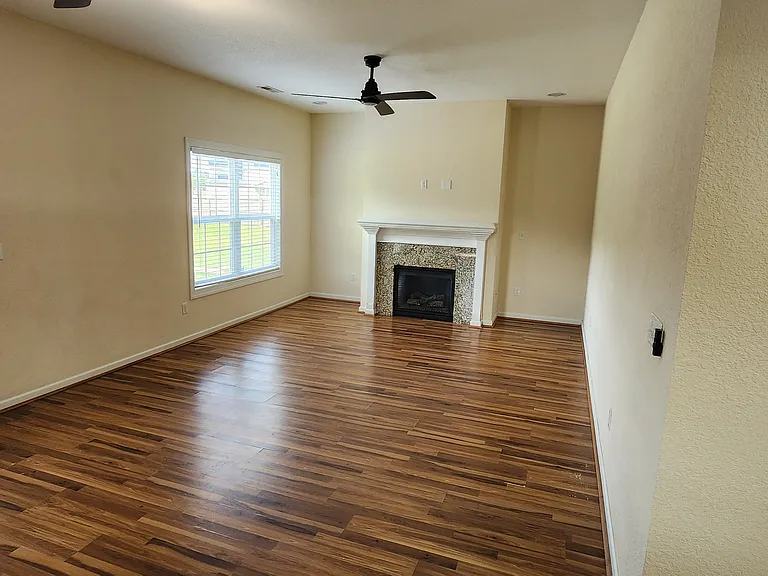 125 Bay Leaf Dr — Photo 8