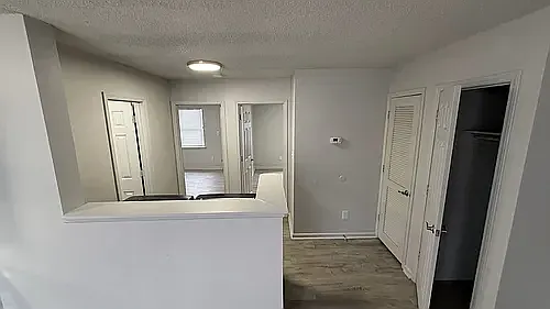 Boulevard West Apartments — Photo 25