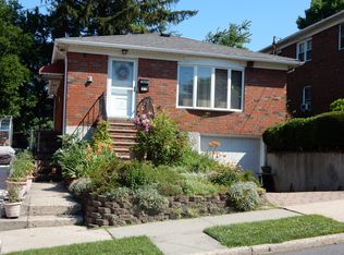 23 Sunnyside Ter, Staten Island, NY 10301