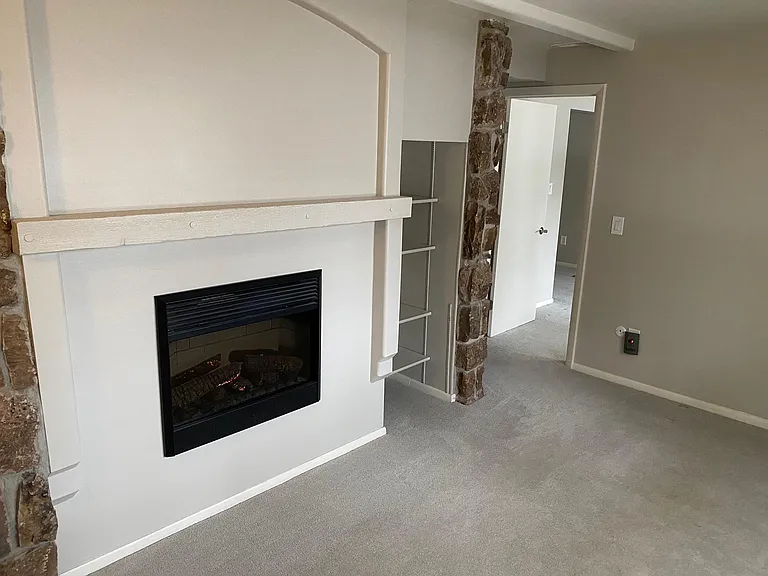 18850 Augusta Dr — Photo 22