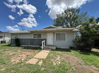 806 N 10th St, Alpine, TX 79830