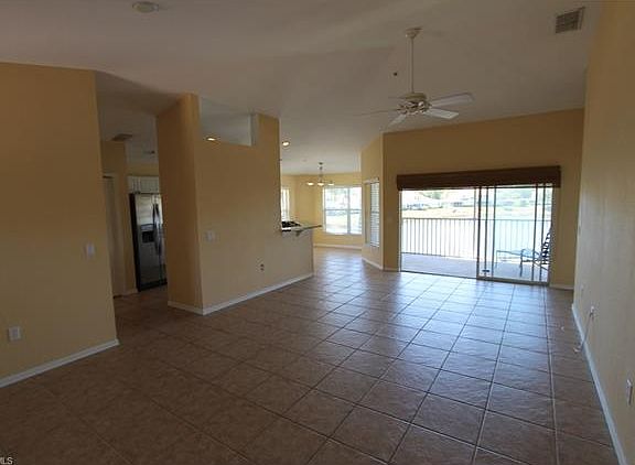 3rd image of 337 Dover Pl #F-201