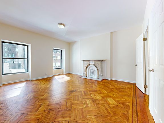 3rd image of 58 W 56th St APT 5