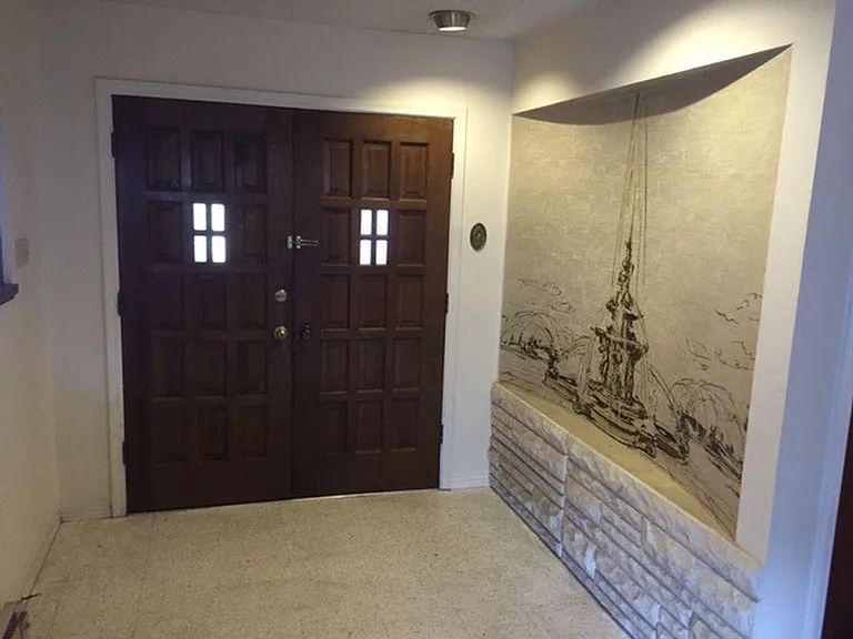 Entry Foyer