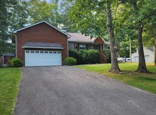 127 Misty Ln, Shady Spring, WV 25918