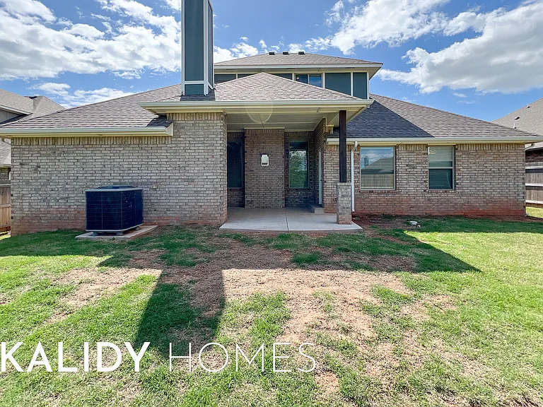3324 Lola Ct — Photo 4
