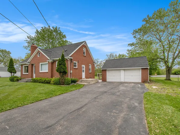 2480 32nd St SE, Kentwood, MI 49512