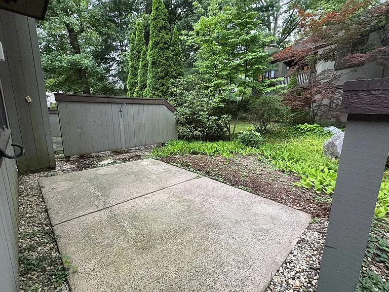 3 Willow Ln — Photo 2