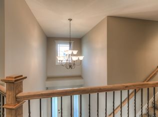 701 NW 111th Ter, Kansas City, MO 64155