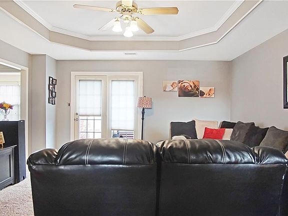 3rd image of 3807 Flat Rock Ct