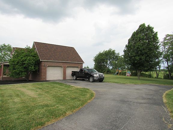 4th image of 109 Crystal Springs Dr