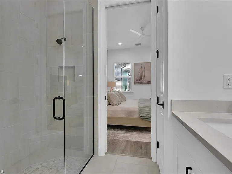 7242 Saona Ct — Photo 17