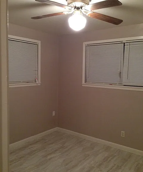 108 Moss St — Photo 10