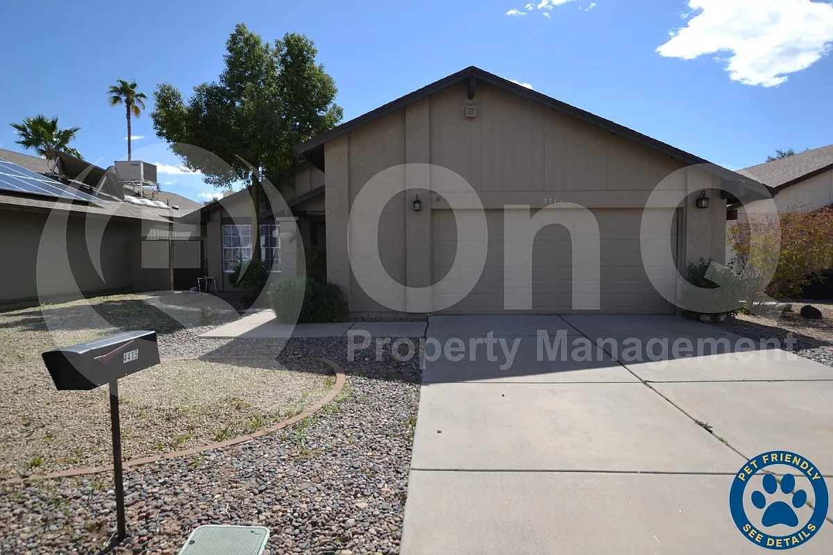 3 bed, 2.0 bath, 1763 sqft, $2,099 — Photo 1