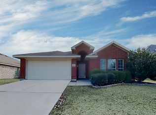 4003 Collin Ct, Heartland, TX 75126