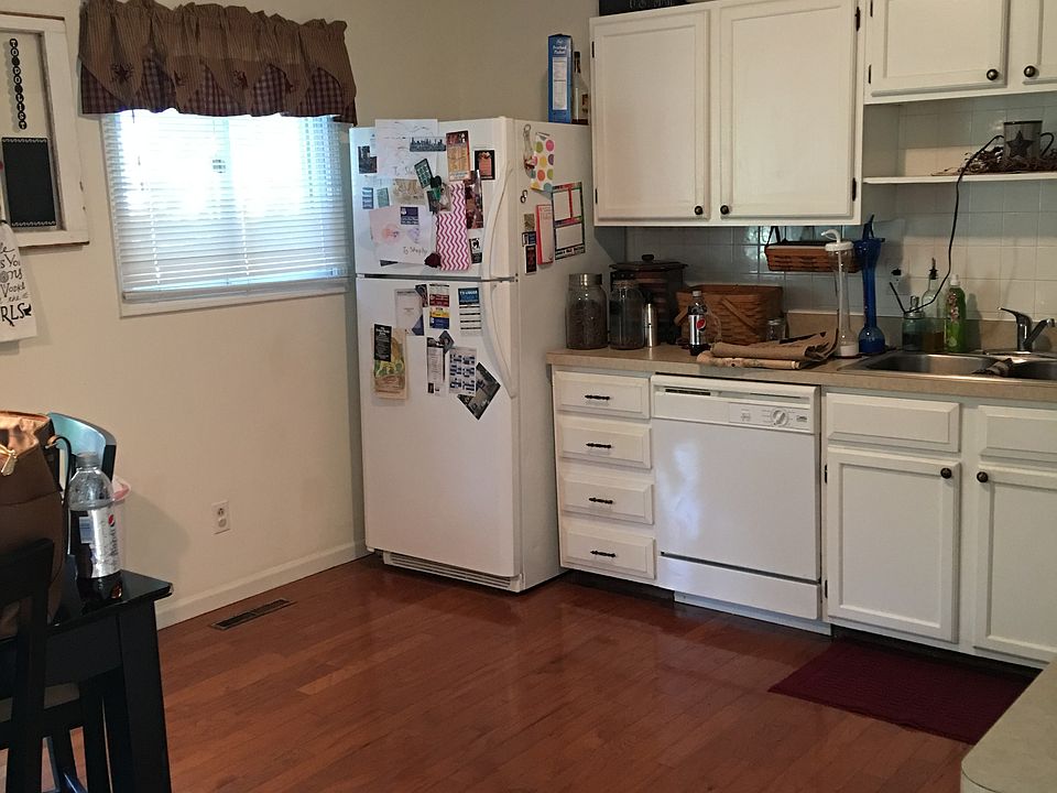 2nd image of 2038 Shirley Ln