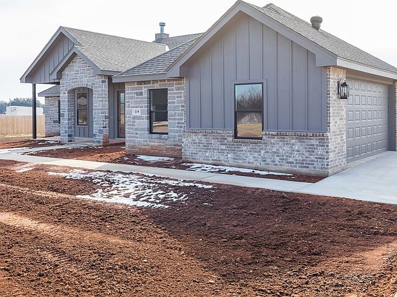 3rd image of 119 Northwind Trl