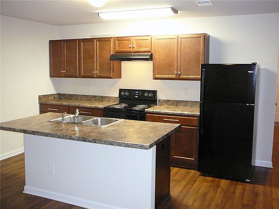 4th image of 133 Evonshire Blvd