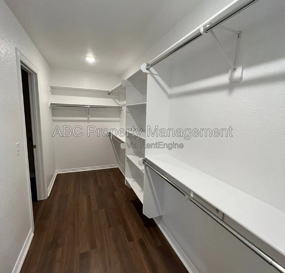 3 bed, 2.0 bath, 1550 sqft, $1,600 — Photo 3