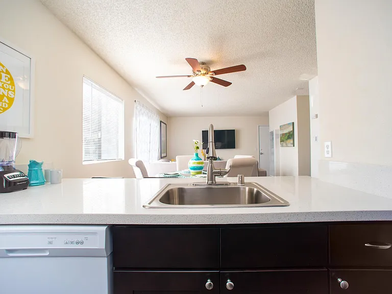 1022 Locust Ave #B — Photo 9