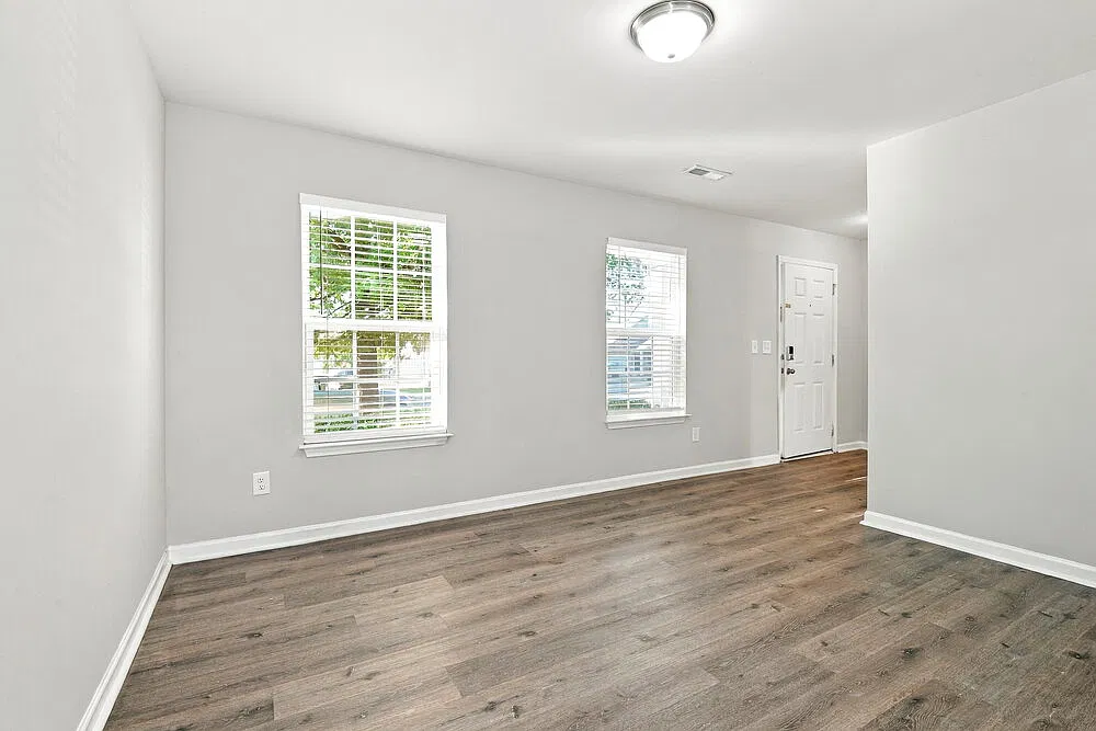 4 bed, 2.5 bath, 2007 sqft, $2,195 — Photo 4