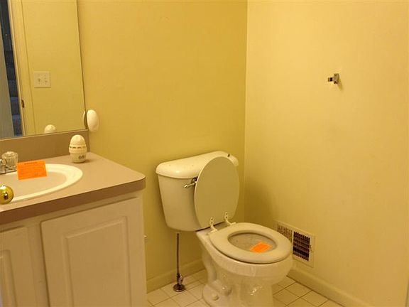 3rd image of 4640 Cherry Blossom Ln