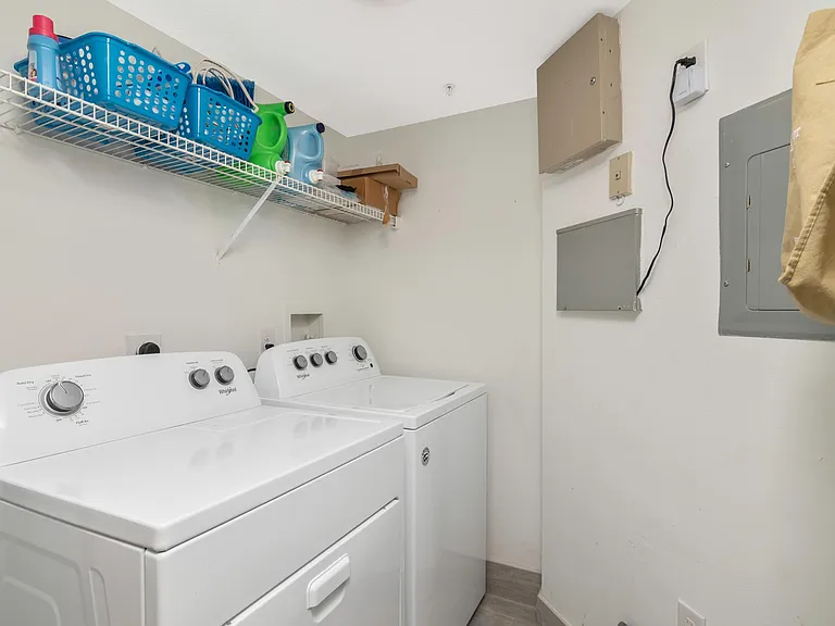8635 River Homes Ln #305 — Photo 23