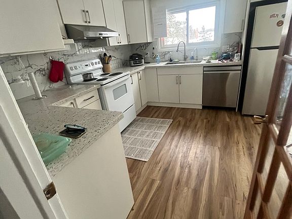 2nd image of 383 Ironwood Rd