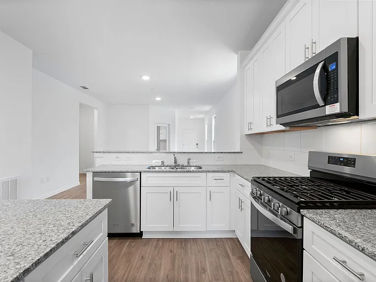 14543 Cedar Ledge Ln — Photo 8