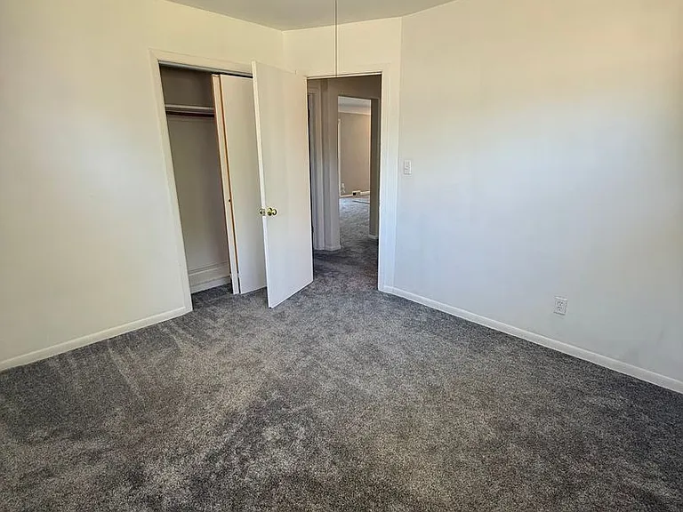 6840 Middlebrook Blvd — Photo 3