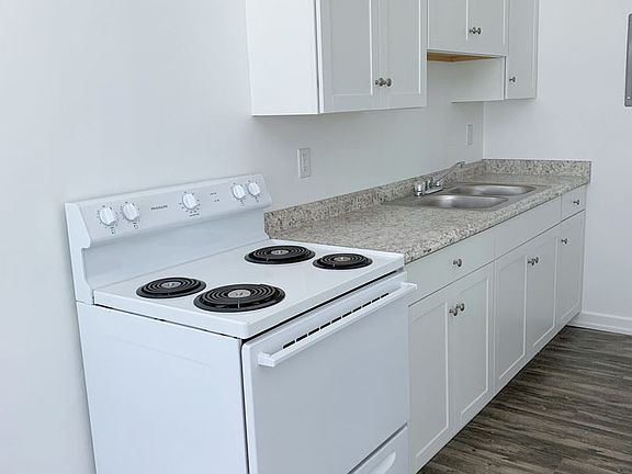 3rd image of 577 S 500 E APT 22
