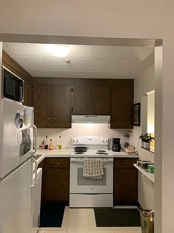 17 Healey St #202 — Photo 4