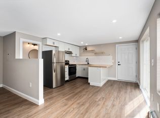 31 Union Sq #203, Milford, NH 03055