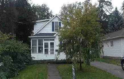 3028 Highland Rd photo 1