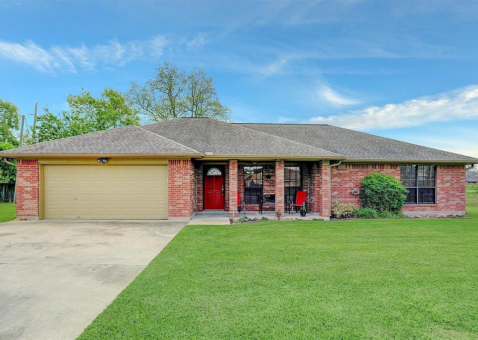 1st image of 4121 Twin Dr E #E