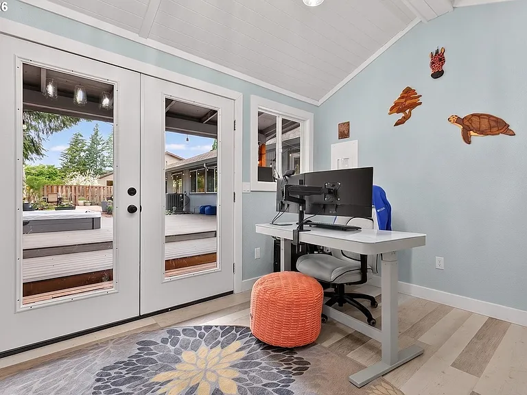 2264 SE Singing Woods Dr — Photo 32