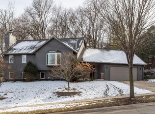 1904 Baihly Hills Dr SW, Rochester, MN 55902