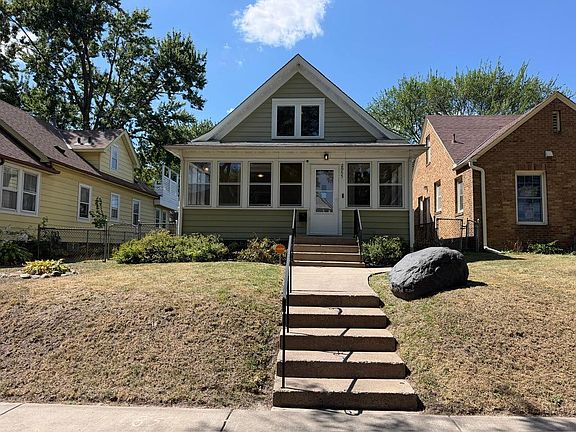 2nd image of 2955 Queen Ave N