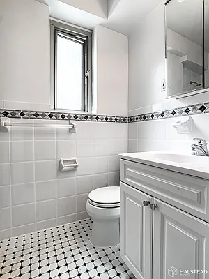 Rented by Halstead Real Estate | media 20