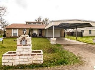 403 Cambridge St, Victoria, TX 77905