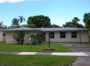 17911 SW 92nd Ct, Palmetto Bay, FL 33157