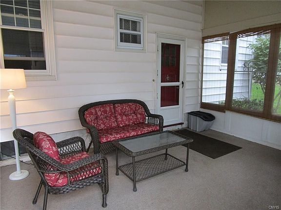4th image of 15 Letchworth St