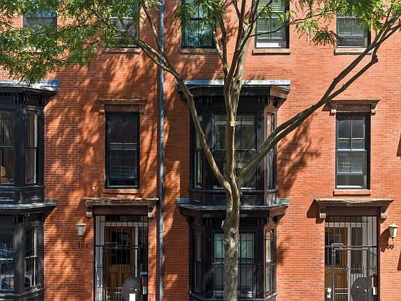 4th image of 99-99 W Springfield St #101