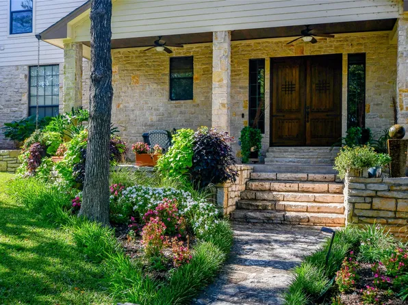 1501 S Chisholm Trl, Granbury, TX 76048