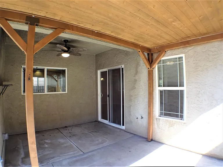 573 Eaton Rd — Photo 15