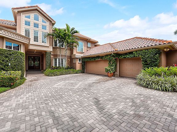 2nd image of 7347 Sawgrass Point Dr N